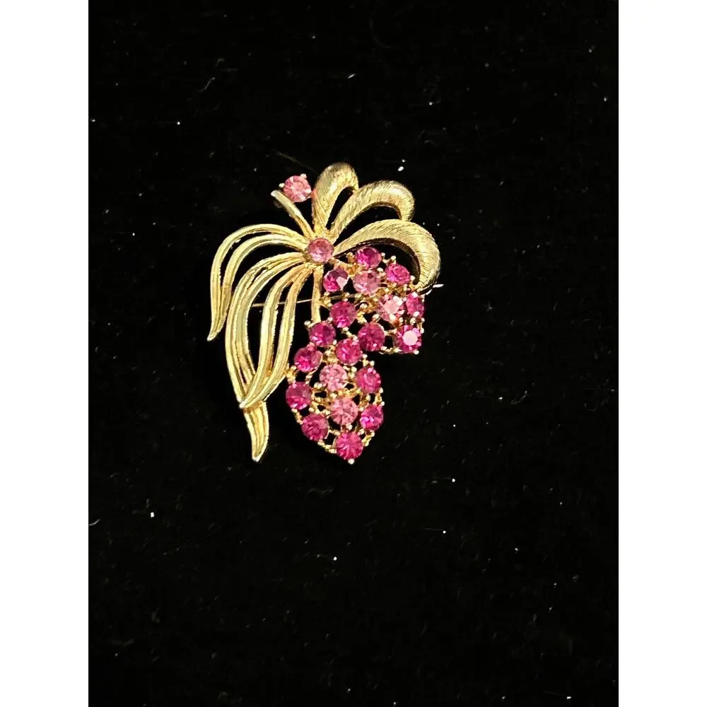 Vintage M Jent M Jenny 1970s Berry Brooch Pink Rhinestone Gold Tone Pin RI